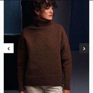 L’Envers Brown 100% Wool Turtleneck Sweater